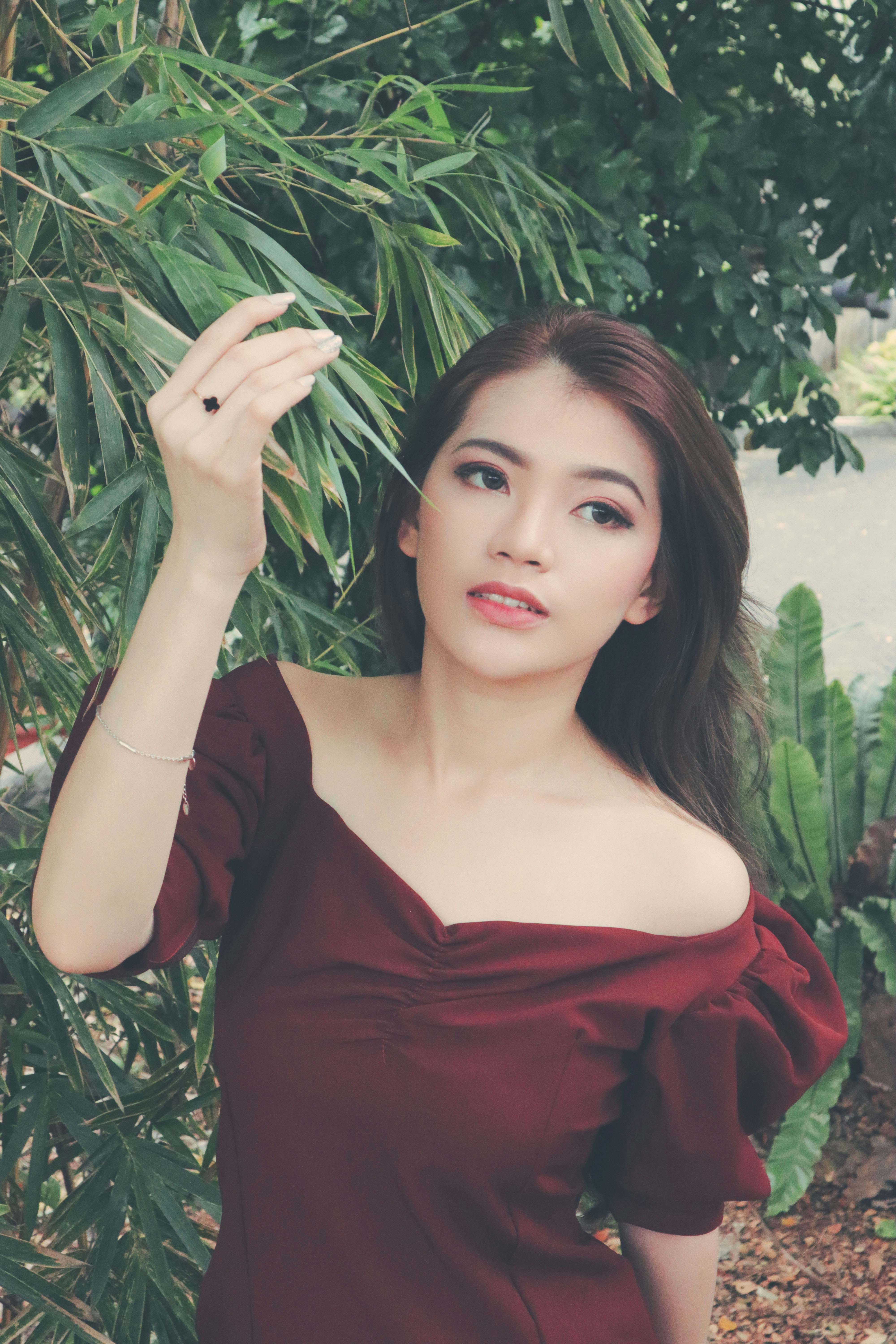 月色留白与丁香紫渐变氛围图